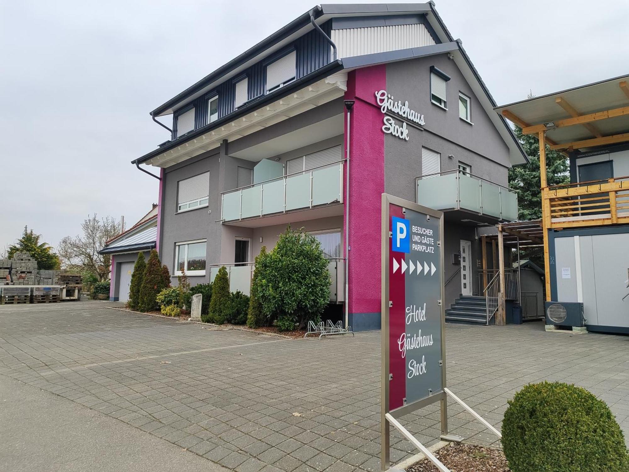 FDH Hotel Gaestehaus Stock Zimmer Sahnehaeuble מראה חיצוני תמונה