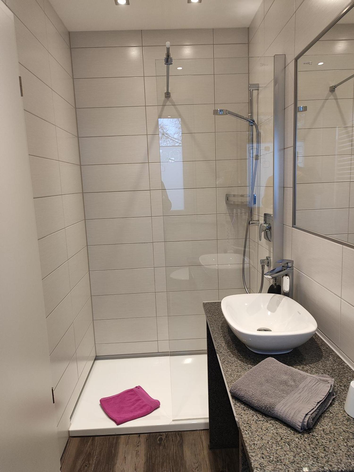 FDH Hotel Gaestehaus Stock Zimmer Sahnehaeuble מראה חיצוני תמונה
